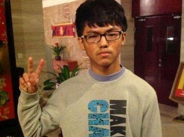 Un adolescente vence la represión china con ayuda de los internautas de Weibo