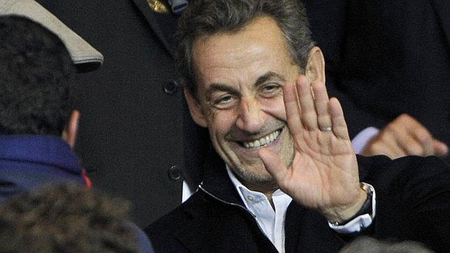 Un juez procesa a Sarkozy, acusado de aprovecharse de la demencia de Bettencourt