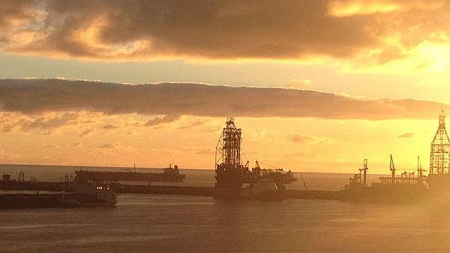 La plataforma «Cajun Express» sale a buscar petróleo en la misma zona que Repsol