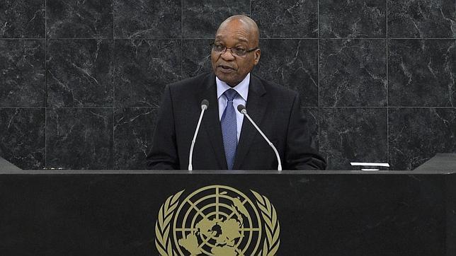 El presidente sudafricano agradece el apoyo a Mandela, que «responde bien al tratamiento»