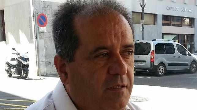 Perestelo:«No entendí la decisión de CC de cesar al PSOE en el Cabildo»