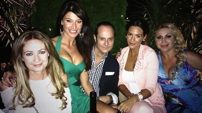 Álvaro Muñoz Escassi sorprende a Sonia Ferrer