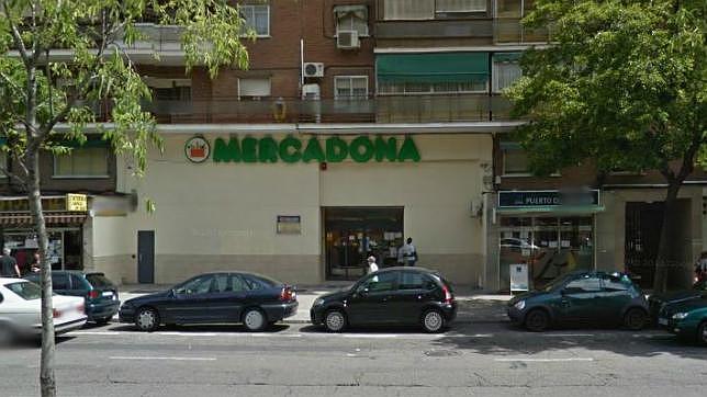 Este Mercadona se localiza muy cerca de la avenida del Manzanares