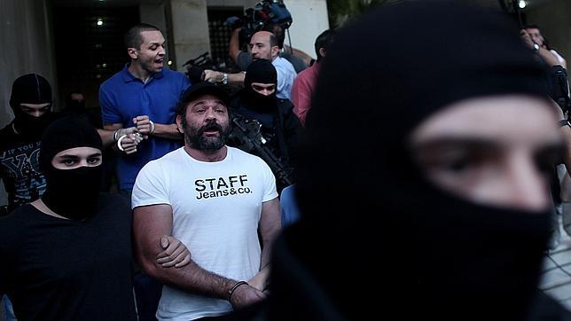 El «número dos» de Amanecer Dorado se entrega a las autoridades