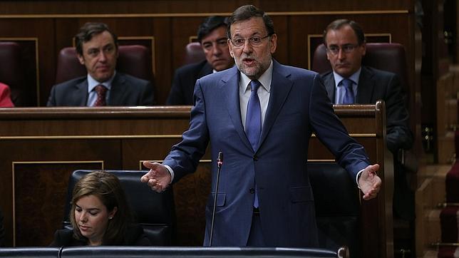 El Congreso examina los recursos de PSOE e IU al veto de sus mociones sobre la actuación de Rajoy