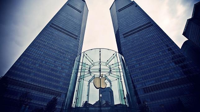 Apple patenta el vestíbulo de cristal de su tienda de Shanghái