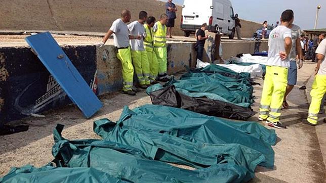 Así ha sido el naufragio en el que han muertos cientos de personas en Lampedusa