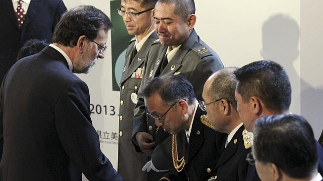Rajoy visita Fukushima para apoyar la zona del desastre