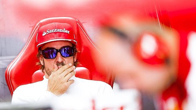 Fernando Alonso: «Tenemos problemas con los neumáticos»