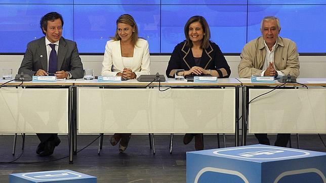El PP debate hoy sobre las pensiones en un foro con Báñez y Cospedal