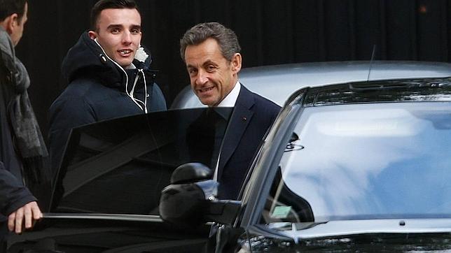 Los jueces dan una primera victoria a Sarkozy en el «caso Bettencourt»