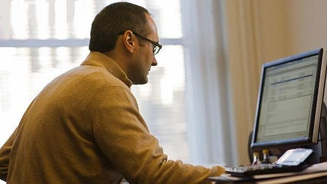 Controlar el correo electrónico de un empleado no tiene por qué vulnerar su derecho a la intimidad