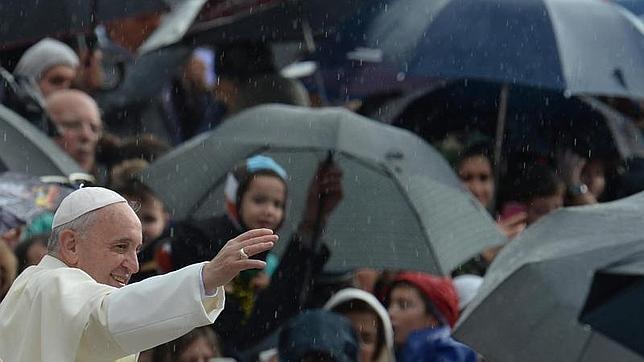 Papa Francisco: «La uniformidad mata la vida de la Iglesia»