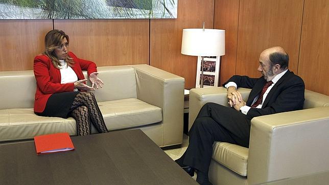 Susana Díaz insiste en que Rajoy «lidere» el pacto contra la corrupción