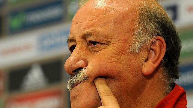 Del Bosque: «No nos distraigamos que el fútbol es muy traicionero»