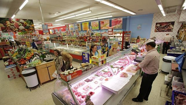 El INE confirma la caída de la inflación al 0,3% en septiembre por el «efecto escalón» del IVA