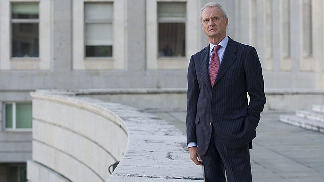 Morenés: «Me preocupa la falta de adiestramiento en las Fuerzas Armadas»