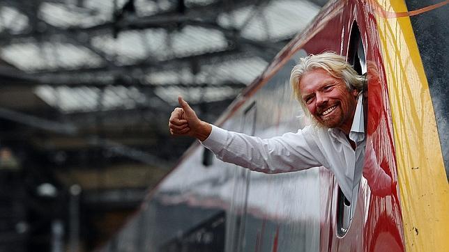 Richard Branson, dueño de Virgin, deja el Reino Unido para no pagar impuestos