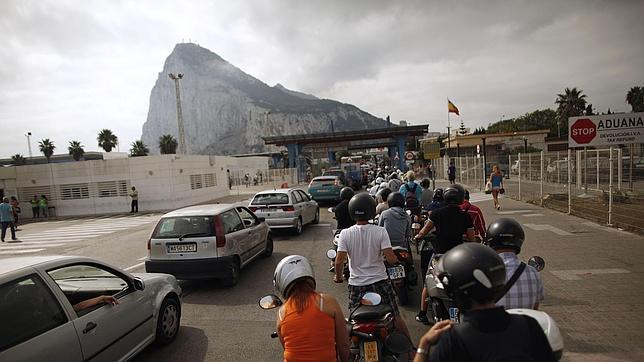 Bruselas abrirá mañana una investigación sobre el nuevo régimen de impuesto de sociedades de Gibraltar