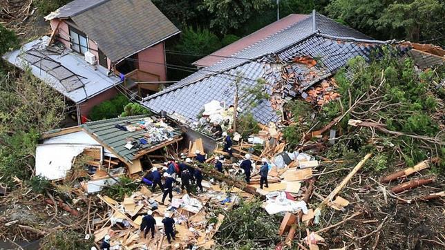 El paso del tifón «Wipha» por la costa de Japón deja un balance de catorce muertos