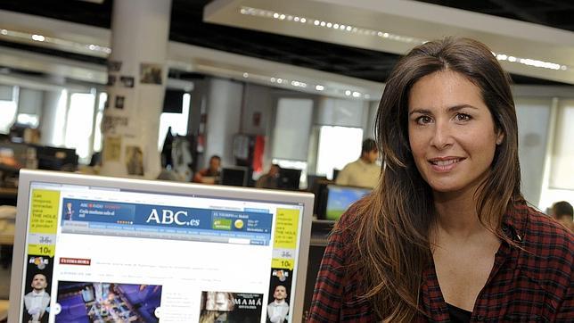 Críticas e insultos a Nuria Roca por presentar el acto organizado por la Generalitat