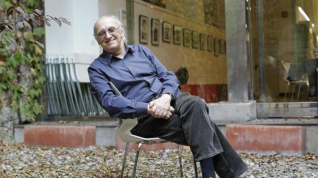 Petros Márkaris: «Estoy harto de escribir sobre la crisis»