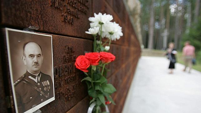 Estrasburgo se declara incompetente en la matanza de polacos en Katyn