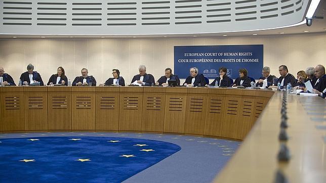 Magistrados de la Gran Sala del Tribunal Europeo de Derechos Humanos de Estrasburgo