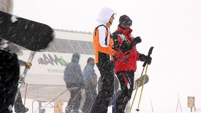 Más de 1.500 andaluces buscan empleo en las estaciones de esquí de Aragón