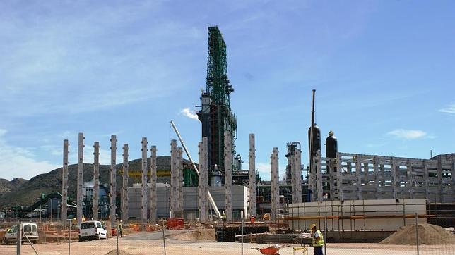 La factoría de Sksol se encuentra ya al 50 por ciento de su construcción