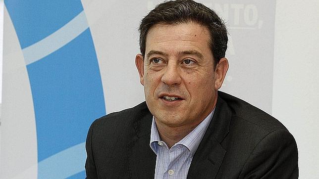 Besteiro y Vence acercan posturas entre ambos partidos sin acuerdos concretos