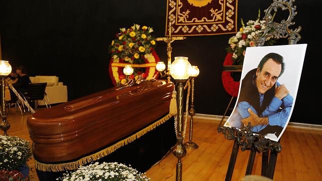 Los restos de Manolo Escobar descansan en el Cementerio Sant Jaume de Benidorm