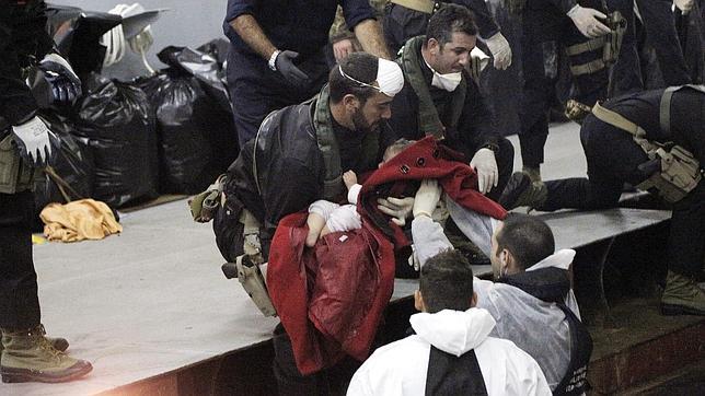 Llegan 775 inmigrantes a las costas italianas