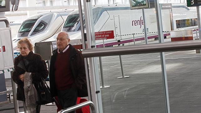 Renfe y Adif afrontan una semana de huelga en vísperas del puente de Todos los Santos