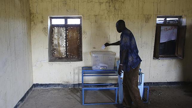 El enclave estratégico de Abyei deshoja la margarita de los «Sudanes»