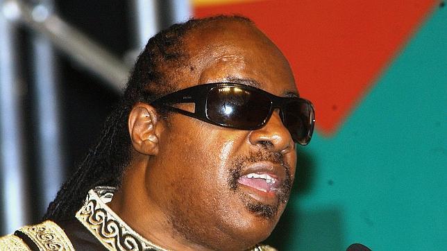 Stevie Wonder lanzará dos discos en 2014