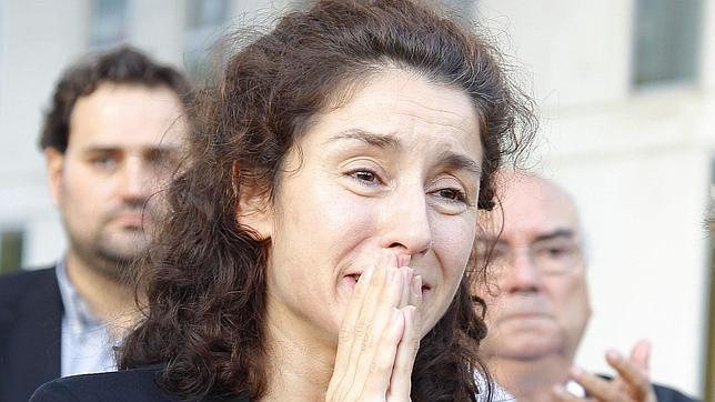 Vanessa, hija de Manolo Escobar: «Mi padre nos dijo que le pincháramos para asegurarnos de que estuviera muerto»