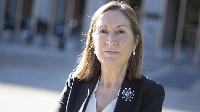 Ana Pastor: «Las empresas han logrado contratos en el exterior por 22.000 millones»