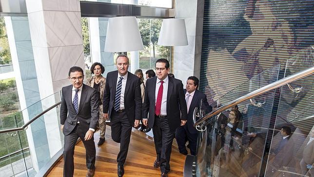 Fabra: «Camps y Barberá tienen ahora la ocasión de colaborar con la Justicia»