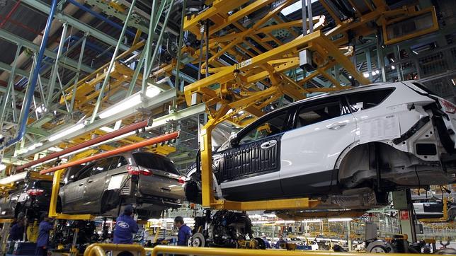 «Financial Times» cita la planta valenciana de Ford como modelo para salir de la crisis