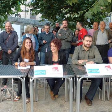 Iglesias valora dejar EU, pero no renuncia al escaño