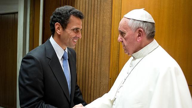 El Papa y Capriles abordan el papel de la Iglesia como mediadora en Venezuela