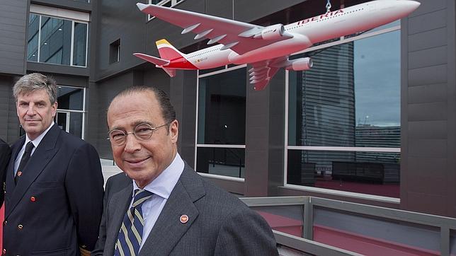 Antonio Vázquez deja la presidencia de Iberia, cargo que asumirá Luis Gallego