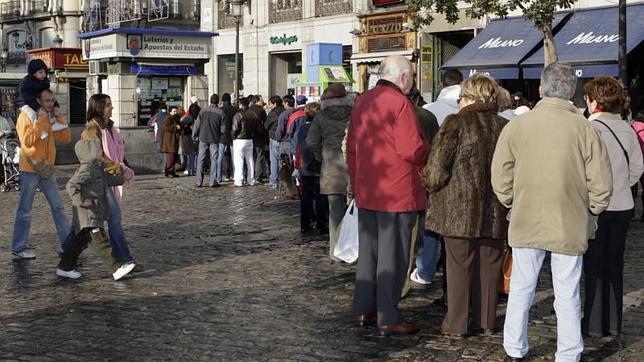 Lotería de Navidad 2013: Los que creen que jugar es «tirar el dinero»