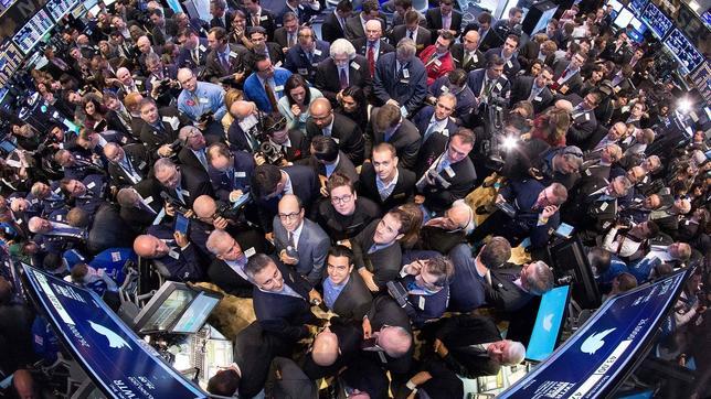 Twitter arranca en Bolsa elevando el precio de su acción de los 26 a los 45 dólares