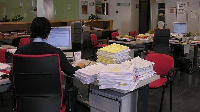 El 80% de los ocupados asegura trabajar diez o más horas al día