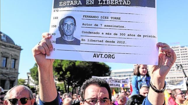 A las víctimas del terrorismo «se les revuelve el estómago» por la liberación de nueve etarras