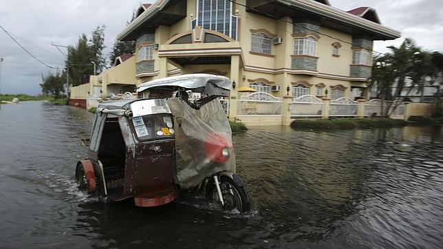 El Tifón Haiyán deja más fallecidos a su paso por Vietnam y Taiwán