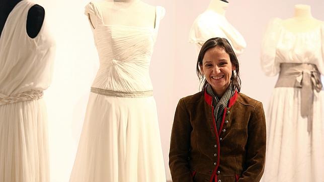 Carmen Halffter, la diseñadora que hace de los vestidos de novia arte
