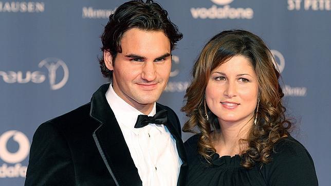 Roger y Mirka, juntos desde el año 2000 y padres de gemelas